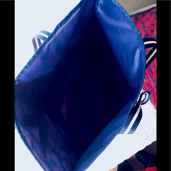 NWT 2 Estee Lauder floral hot pink and navy lined Ex lg washable totes - Picture 6 of 16